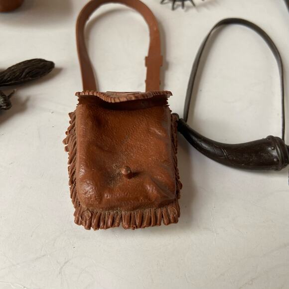 Vintage Marx Johnny West Wilderness Scout Daniel Boone Hat Bear Claw Rifle Horn - Picture 7 of 12